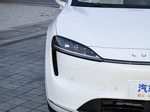 2024�� ���� 736km UItra