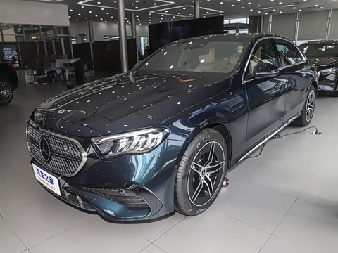 2025�� �Ŀ� E 300 L �����˶���