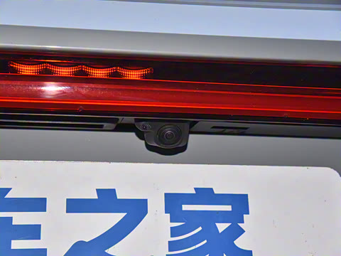 2025�� 45 TFSI quattro RS �׼����ٰ�