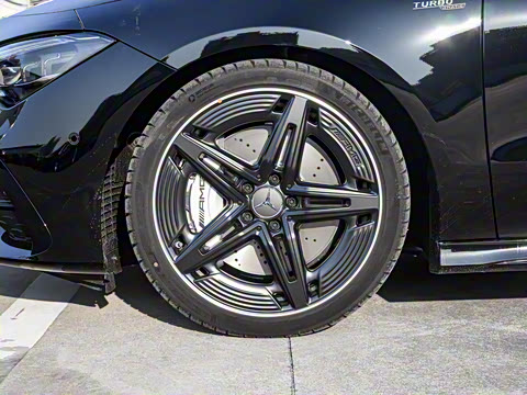 2025�� AMG CLA 35 4MATIC