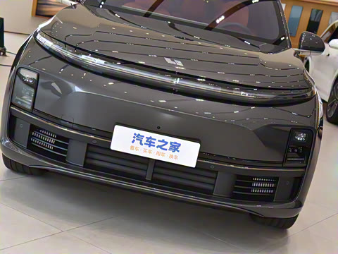 2025�� Pro ���ܻ��°�