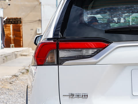 2024�� 2.0L CVT��������Plus��