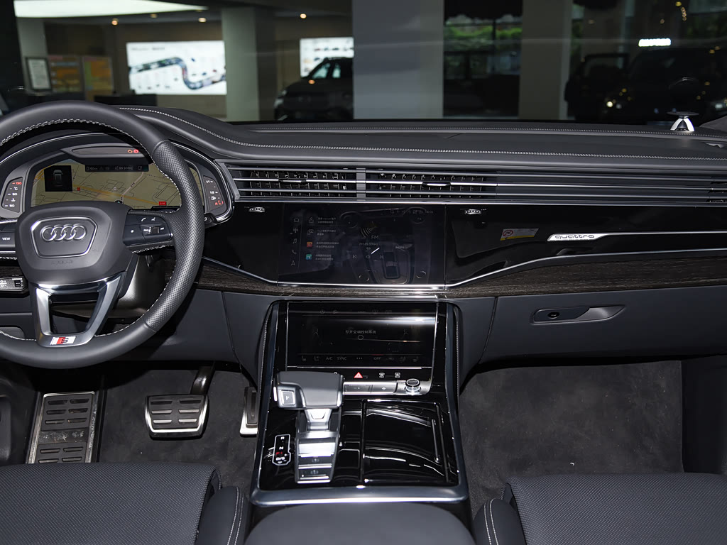 Audi Q8 I (4M) Рестайлинг, Внедорожник 5 дв.: фото поколения