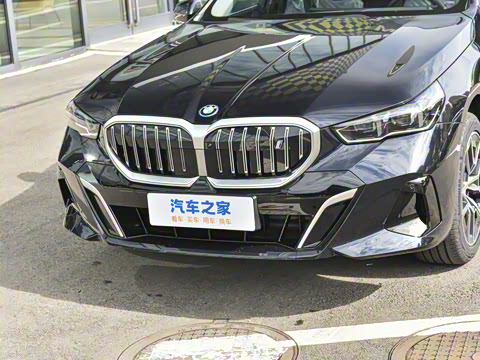 2024�� eDrive 35L ������ M�˶���װ