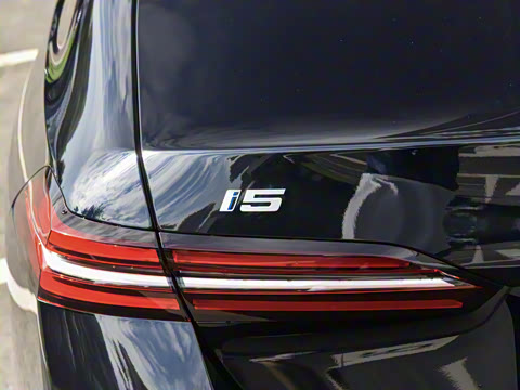 2024�� eDrive 35L ������ M�˶���װ