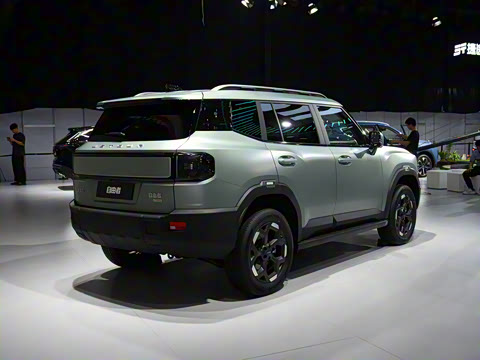 2025�� 2.0TD XWD����