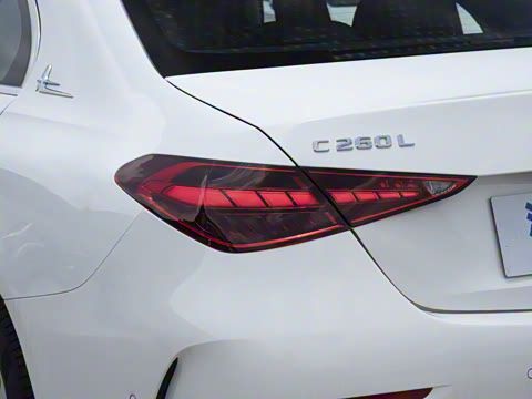 2025�� �Ŀ� C 260 L 4MATIC �˶���