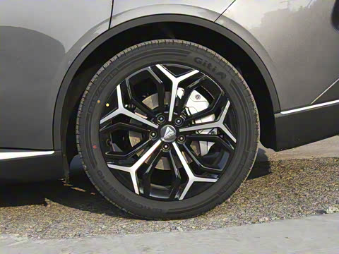 2025�� ���̾�Ӣ��