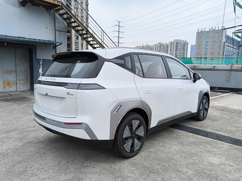 2023�� Plus 610 ������