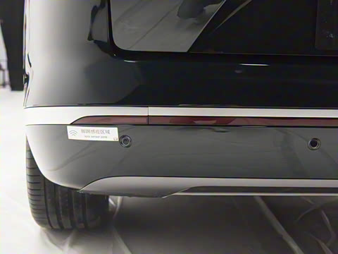 2025�� 700 Ultra�������������״��