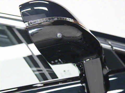 2025�� 700 Ultra�������������״��