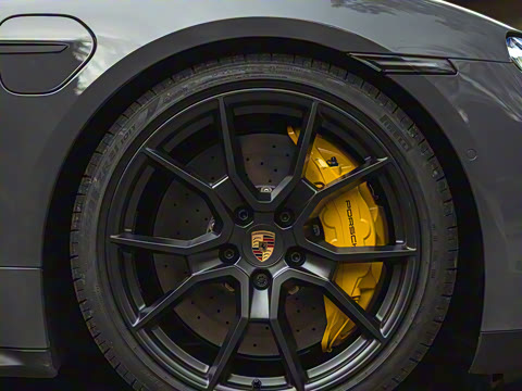 2025�� Taycan GTS