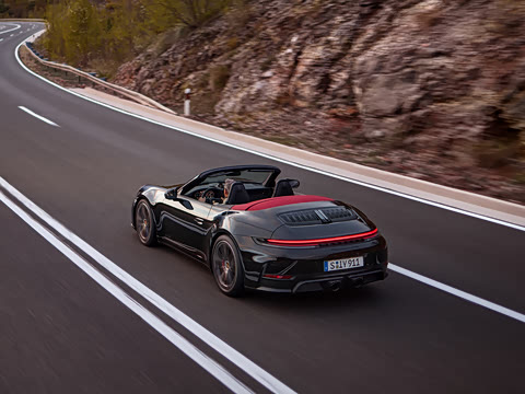 2025�� Carrera GTS Cabriolet 3.6T