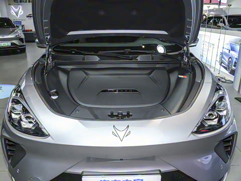 2025�� 688MAX 175kW