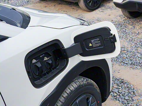 2025�� �Ǽݰ� 305km ������