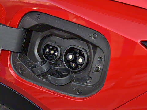 2025�� 550 PRO���а�