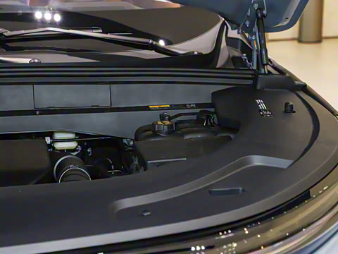 2025�� Ultra ���ܻ��°�