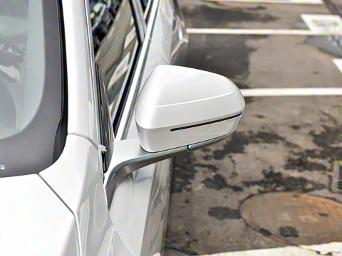 2024�� 525Li M�˶���װ