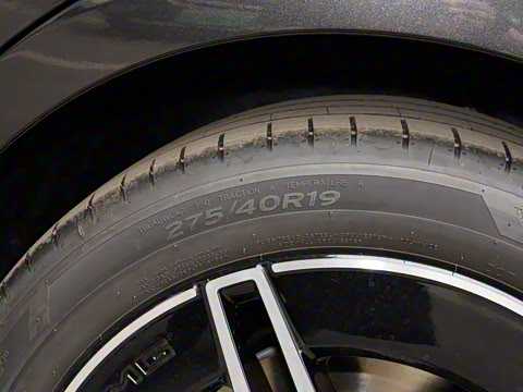 2025�� �Ŀ� E 300 ʱ�����˶���