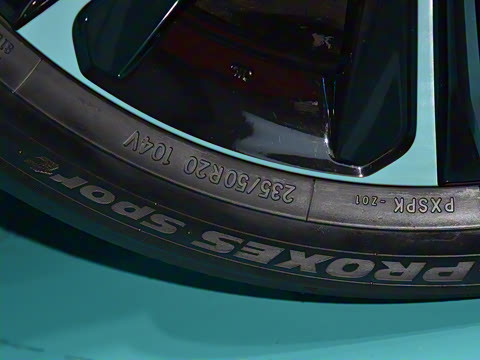 2025�� 560 ����Max��