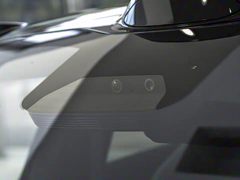 2025�� 75kWh Touring