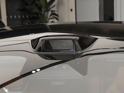 2025�� 703km Ultra�˶���