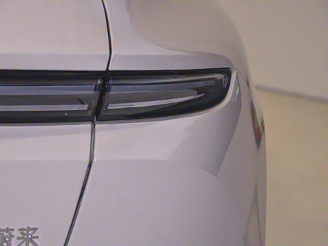 2025�� 75kWh Touring