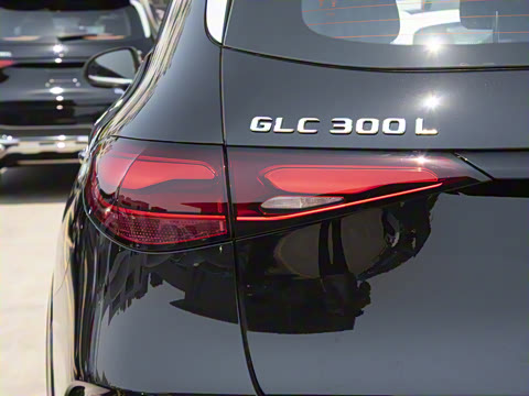 2025�� �Ŀ� GLC 300 L 4MATIC ������ 5��