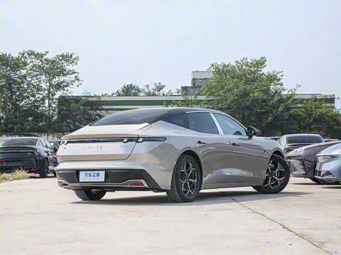 2024�� 95kWh 806km�����Ǽ�Max