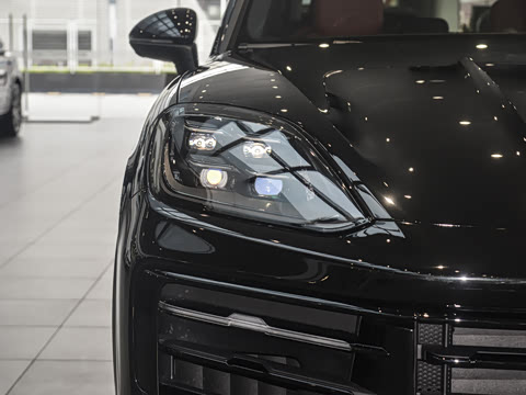 2025�� Cayenne 3.0T ���ΰ�