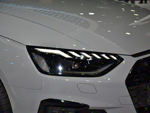 2025�� 200���������� 40 TFSI ���������� B&O ��ҹ��