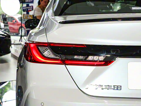 2024�� ˫�� 2.0HXS �˶�Plus��