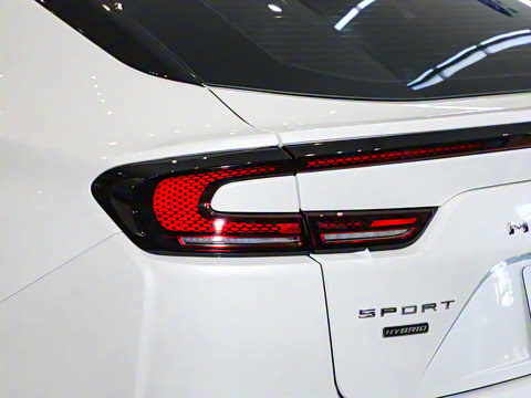 2025 2.0T EcoBoost E 춯 ˶ ST-Line