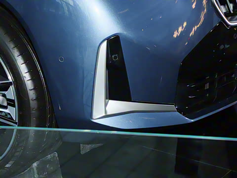 2025�� xDrive30L ������ M�˶���װ