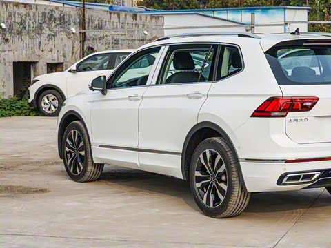 2025�� ���ڿ� 330TSI �Զ�����R-Line��ҫ��