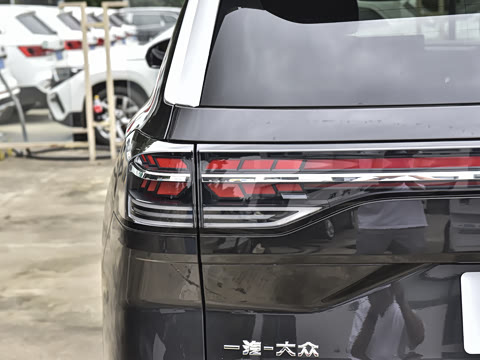 2026�� 450TSI �������� 6��