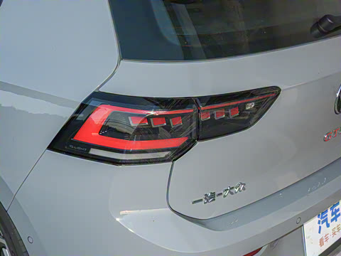 2025�� 380TSI DSG GTI