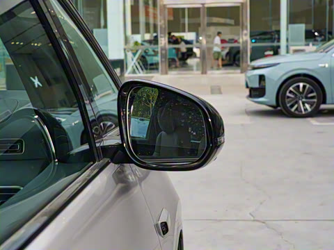 2025�� Ultra ���ܻ��°�