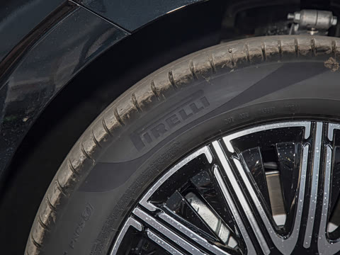 2025�� EV �����콢������