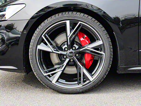 2025�� 55 TFSI quattro ������