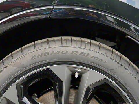 2024�� 55 TFSI quattro S line�˶���