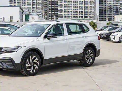 2025�� ���ڿ� 300TSI �Զ��������ڰ�