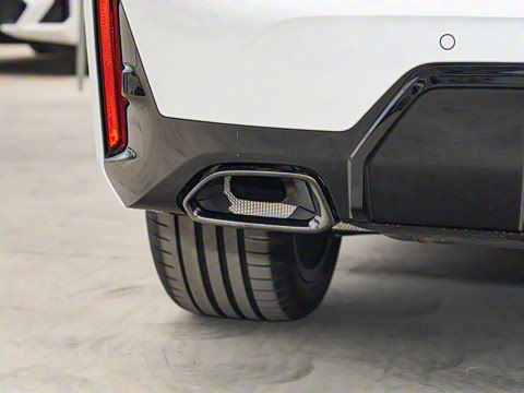 2025�� 330Li M�˶���ҹ��װ