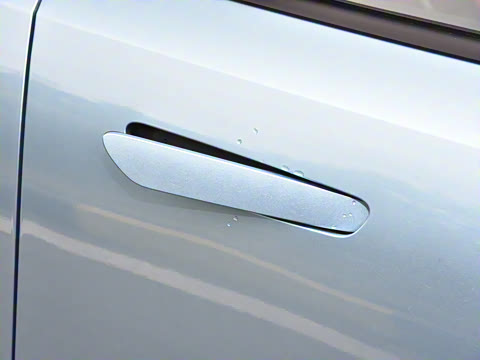 2025�� 300Ultra  �����Ǽ�AD PRO���̰�