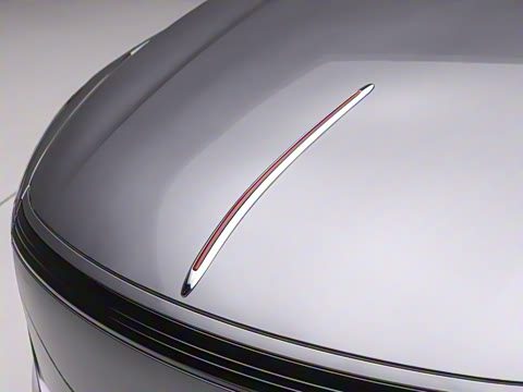 2025�� 610km PLUS