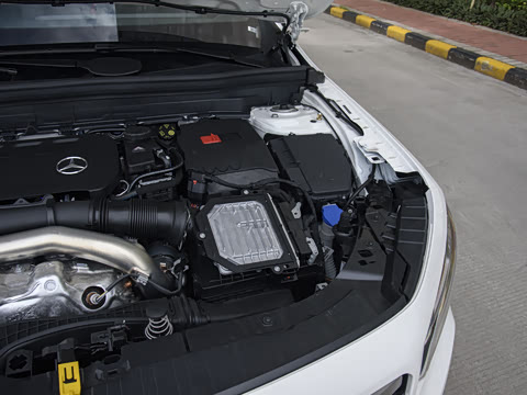 2025�� GLB 220 ʱ����