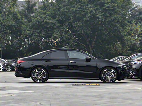 2025�� AMG CLA 35 4MATIC