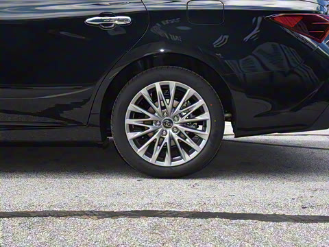 2024�� ˫�� 2.5L XLE����