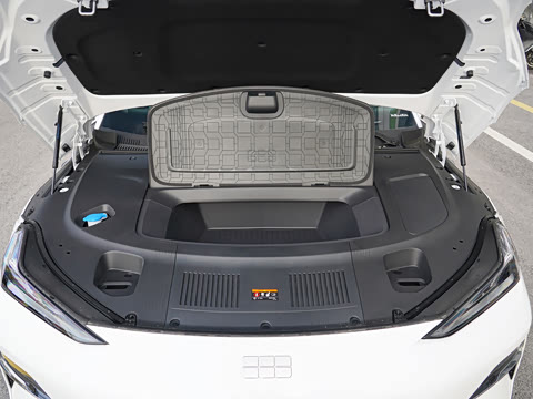 2025�� 700km Զ���Ǽݰ�