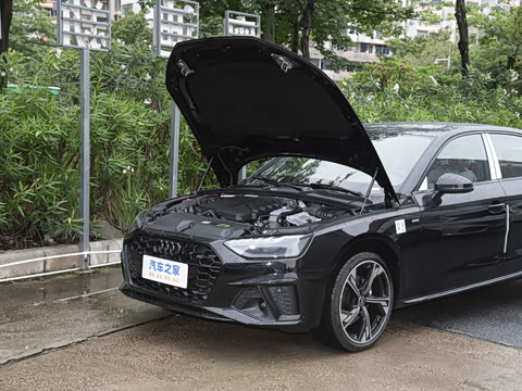 2025�� 200���������� 40 TFSI ���������� B&O ��ҹ��